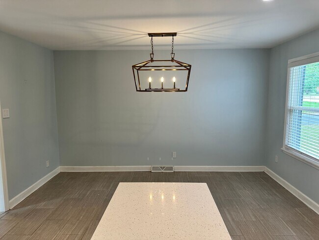 Foto del edificio - Beautiful 3 Bedroom Home in Windsor Park!