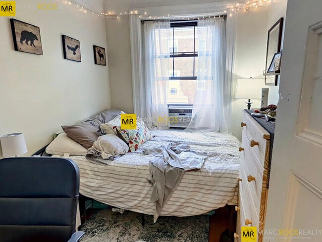 Foto del edificio - 54 Babcock St