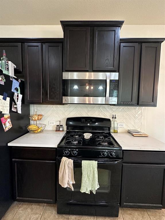 Foto del edificio - 2209 Nestlewood Dr