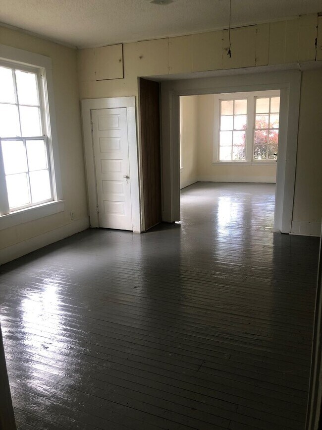 Foto del edificio - Housing Sec 8 approved