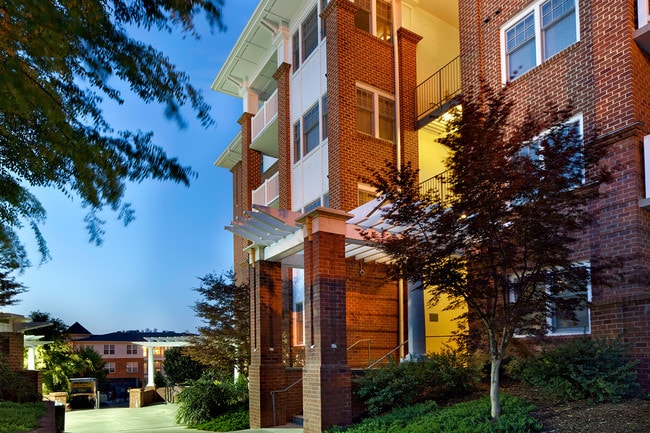 Photo - Wertland Square Apartments