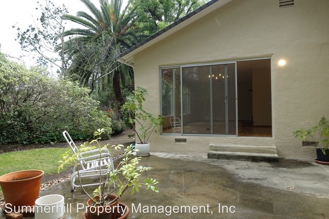 Building Photo - 1055 Rilma Ln