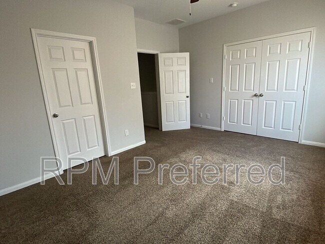Foto del edificio - 4215 Davenport St