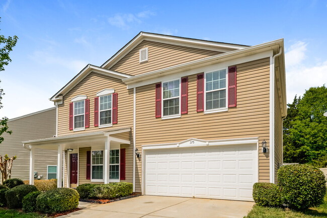 Foto del edificio - 275 Ranlo Ave