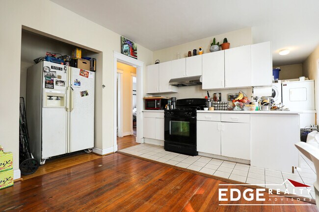 Foto del edificio - 131 Murdock St