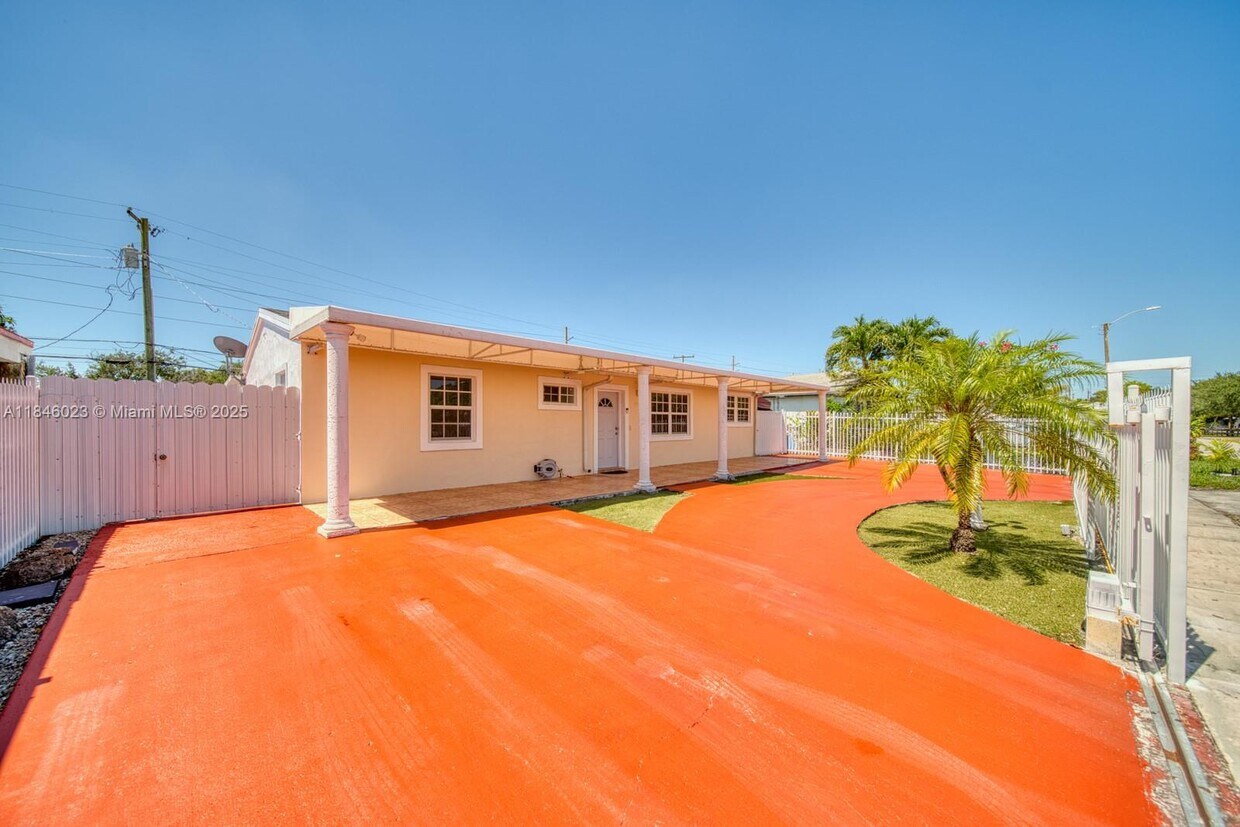 Foto principal - 3440 NW 87th Terrace