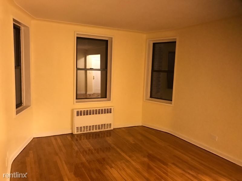 Primary Photo - 180 E 17th St