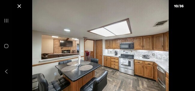 Building Photo - Spacious 3BR House in Midland