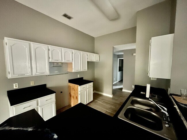 Building Photo - 314 Cinnamon Teal Loop