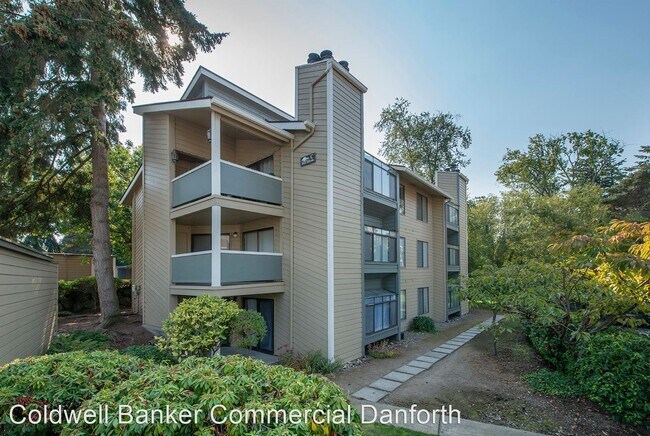 Building Photo - 2 br, 2 bath House - 4900 200th St SW, C101