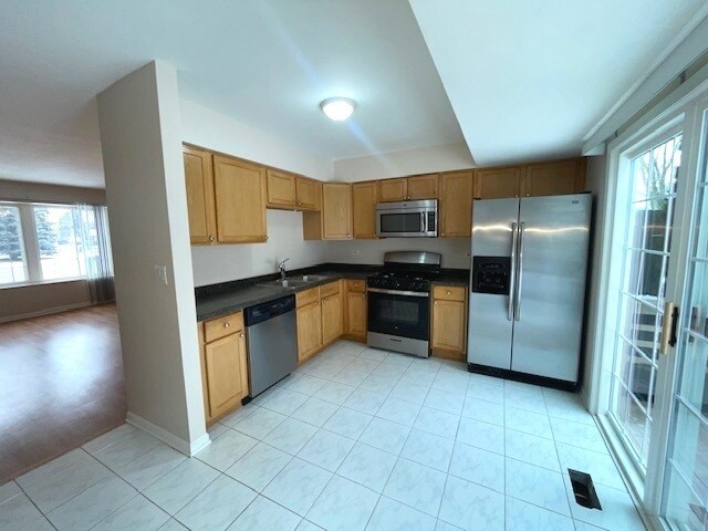 Foto del edificio - 1267 Maroon Dr