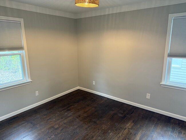 Bedroom 2 - 23072 Lilac St