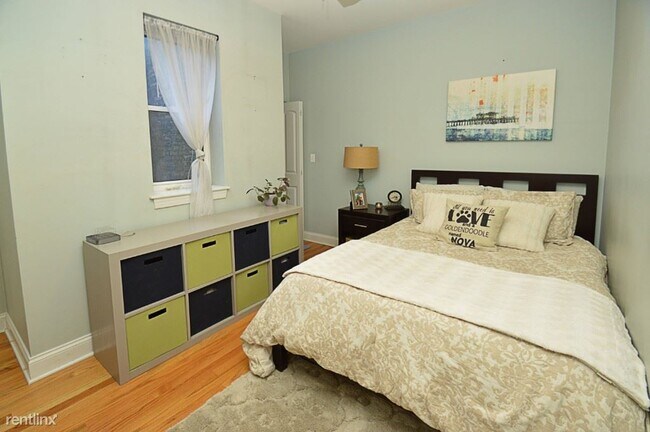 Foto del edificio - 2 br, 1 bath Condo - 3740 N Wilton Ave
