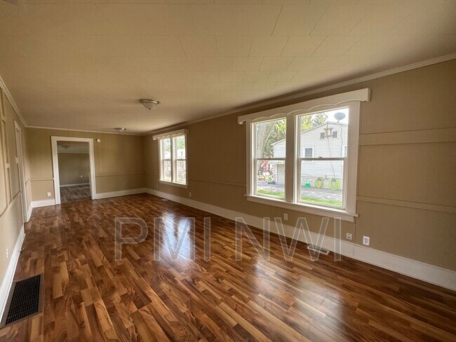 Building Photo - 2717 Clay St