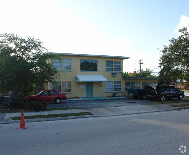 Building Photo - Croissant Park Apartments