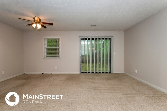Building Photo - 271 River Chase Dr
