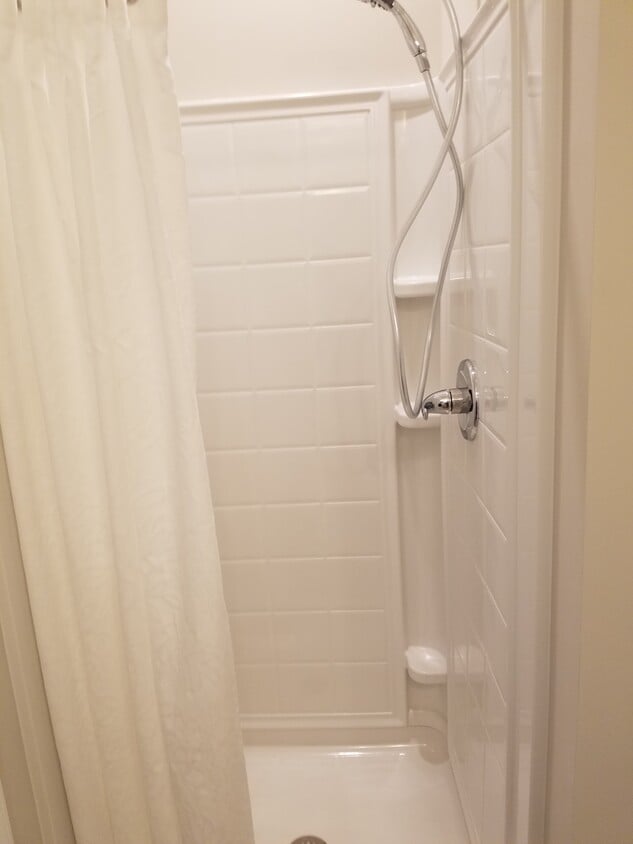 Building Photo - 907 Promenade Ln