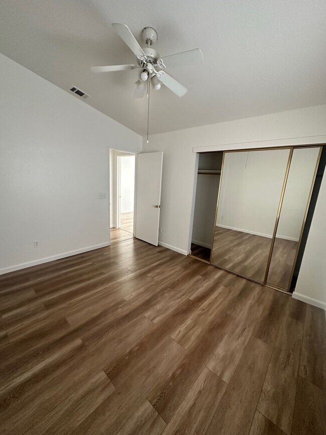 Foto del edificio - Updated 1 Story Home Just For You