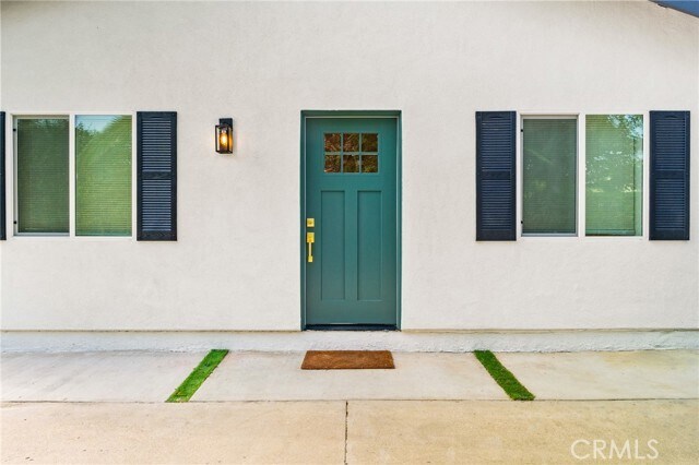 Foto del edificio - 11920 Laurel Ave