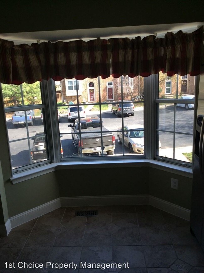Foto del edificio - 7874 Hidden Creek Way