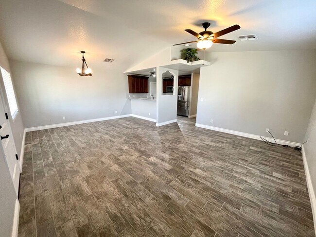 Foto del edificio - Beautiful Updated 3 Bedroom Home!