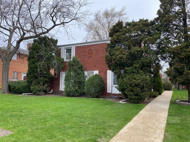 Exterior 1 - 1336 Greenwillow Ln