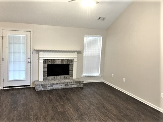 Foto del edificio - 13 Sweetwater Ln