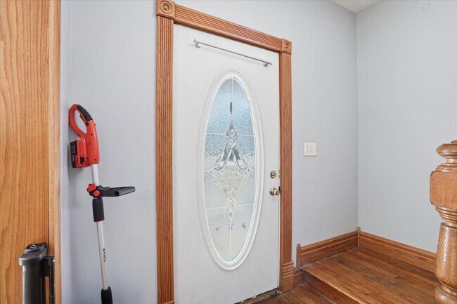 Foto del edificio - 626 E High St