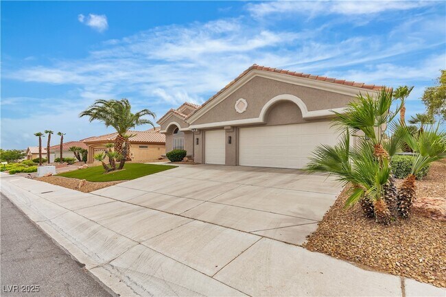 Foto del edificio - 9513 Villa Ridge Dr