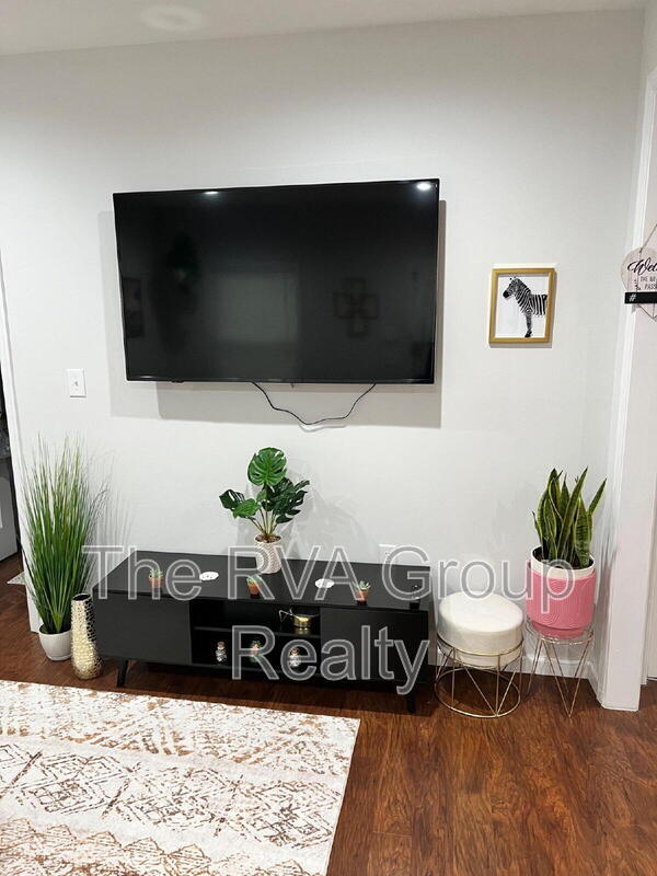 Building Photo - 2517 Haden Ave