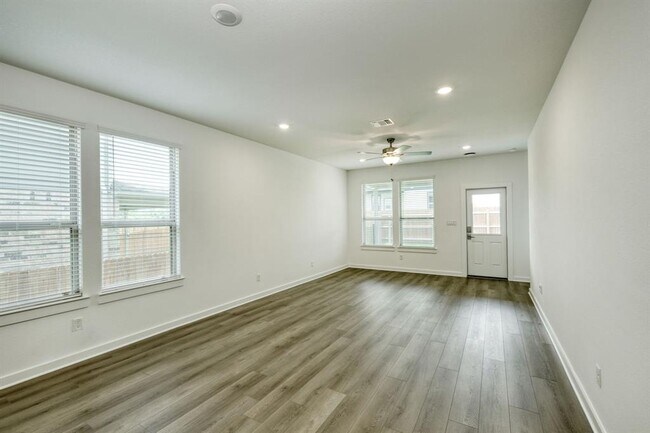 Building Photo - 436 Bristlecone Bend