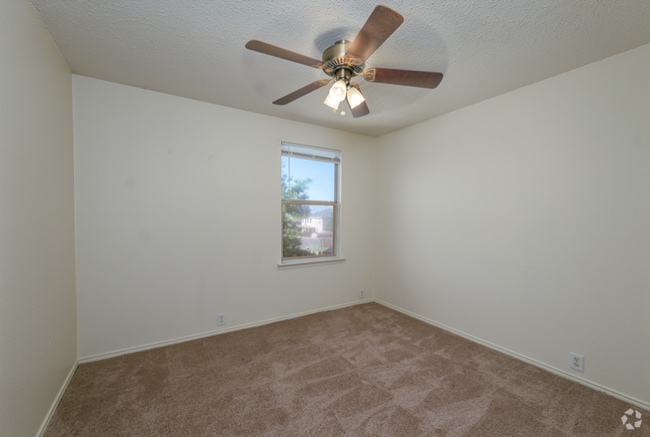 Building Photo - 234 Baylor Dr
