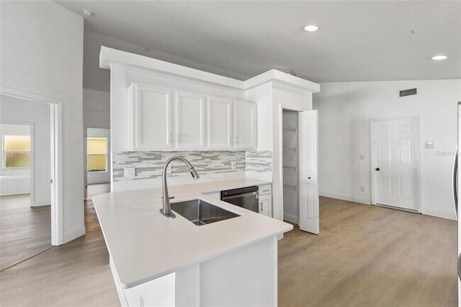 Building Photo - 3078 Mandolin Dr