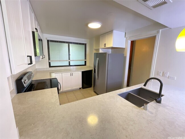 Foto del edificio - 500 Lunalilo Home Rd