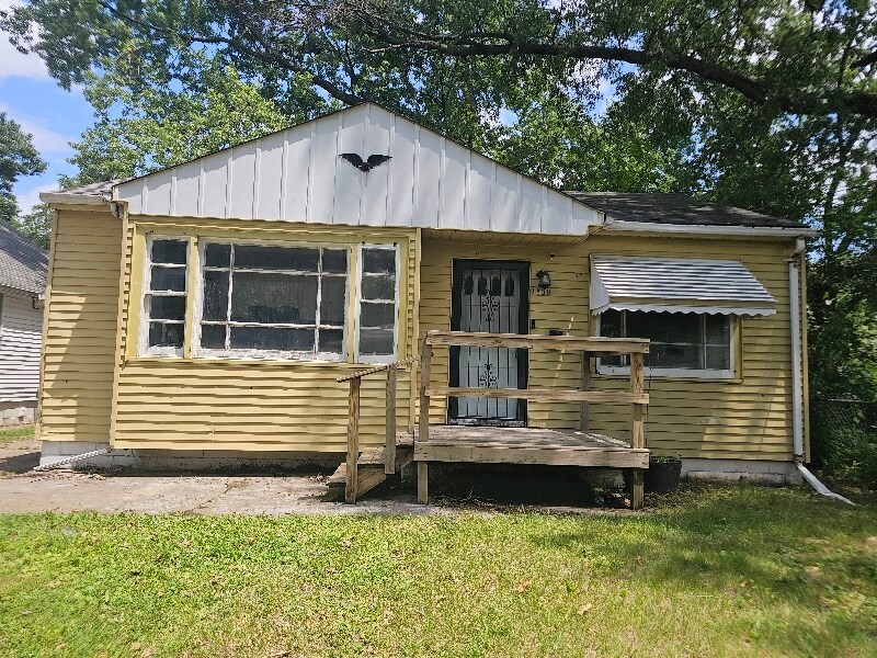 Foto principal - 1830 S Kneer Ave