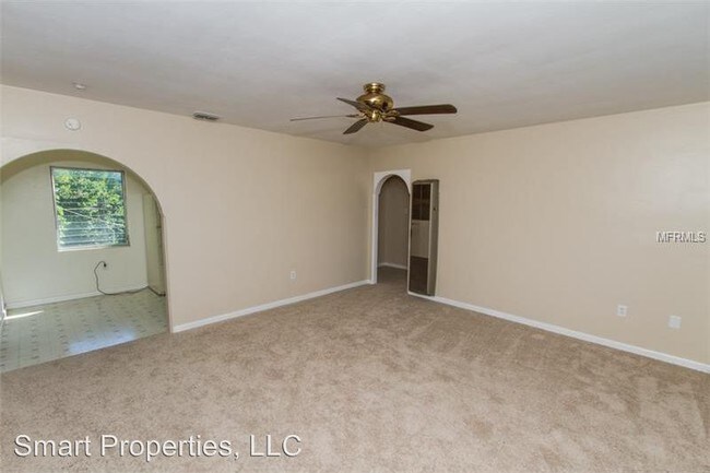 Building Photo - 707 Delmar St