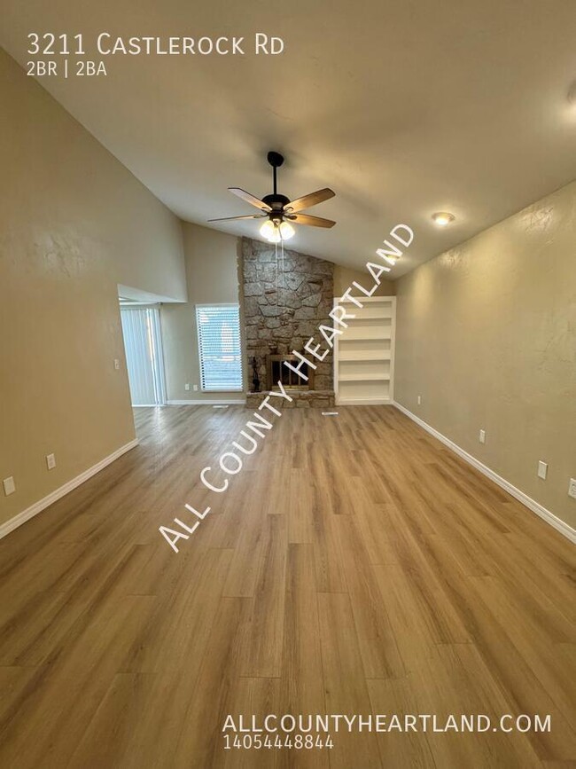 Foto del edificio - 2bed 2 bath near Quail Springs Mall!