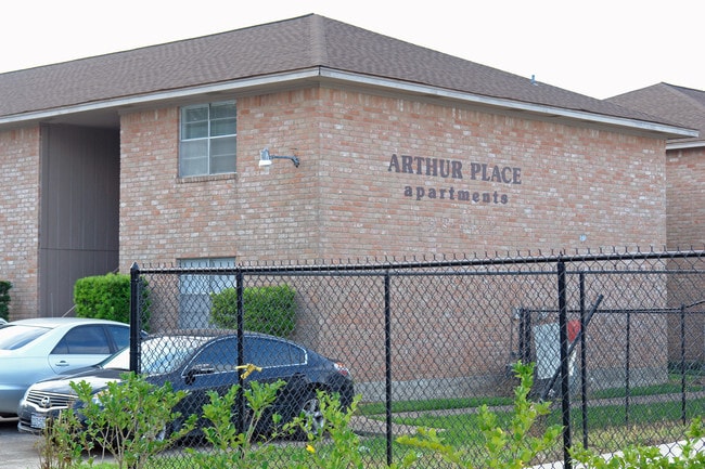 Building Photo - Arthur Place Apartments