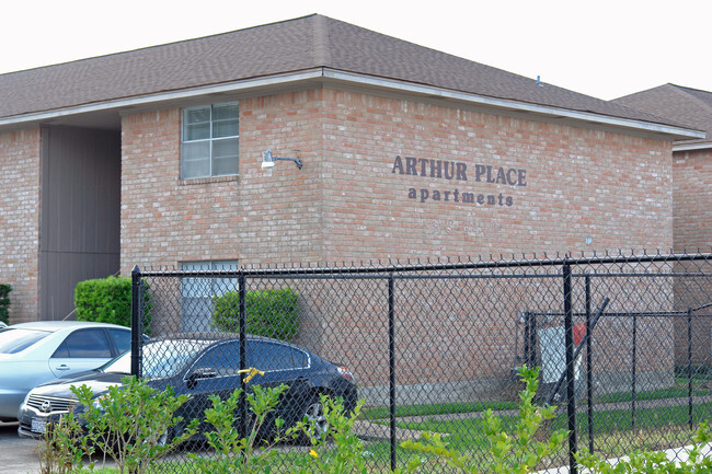 Foto del edificio - Arthur Place Apartments