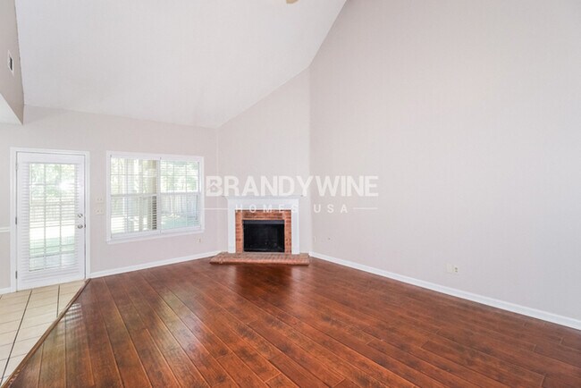 Foto del edificio - 2376 Oak Springs Dr