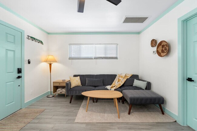 Foto del edificio - 1407 E McKinley St