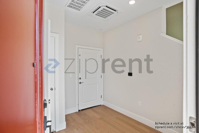 Building Photo - 587 Redberry Wy
