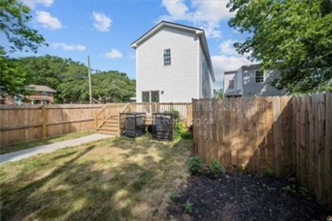 Photo - 1203 N 19th St House