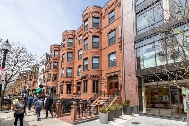 Exterior - DuBarry Condominium
