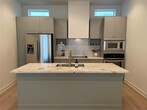 Foto principal - 1403 Delano St