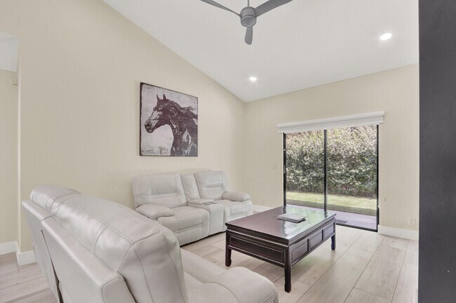 Foto del edificio - 13483 Fountain View Blvd