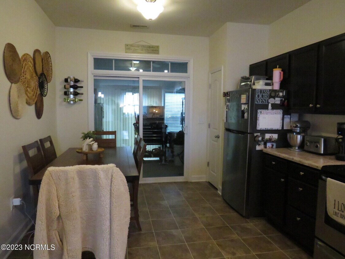404 Pirates Lndg Dr, Beaufort, NC 28516 Townhome Rentals in Beaufort