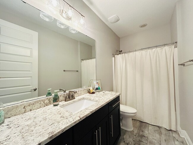 Foto del edificio - 5458 New Abbey Ln