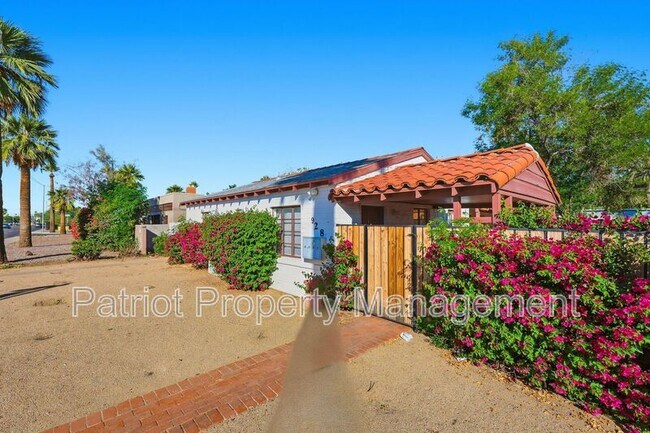 Foto del edificio - 928 W McDowell Rd