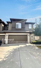 Building Photo - 2880 Donnell Dr